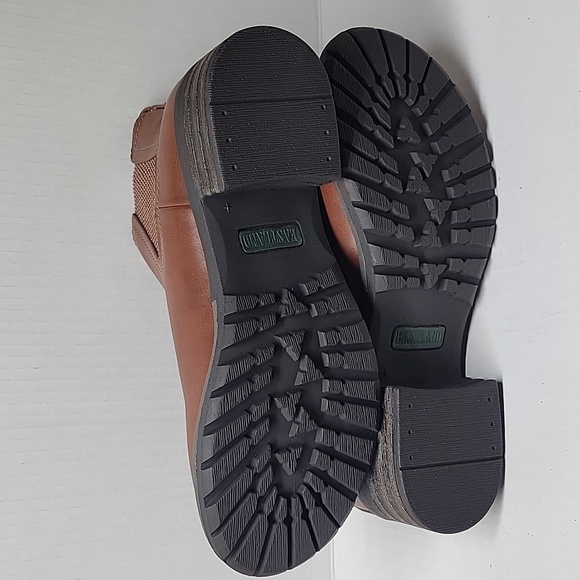 New EastLand Jasmine Chelsea Booties 7m - Picture 4 of 6